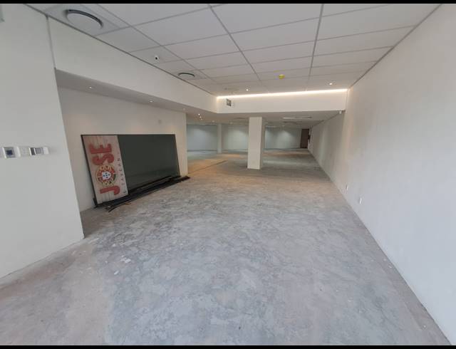247M² BUSINESS CENTRE TO LET IN SUNNINGDALE